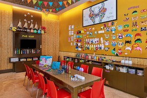 Kid's club