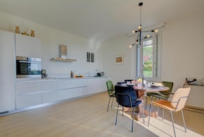 Kitchen and dining area