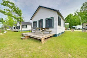 Property Exterior | Single-Story Cabin