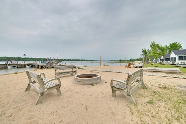 Cedarville Vacation Rental | 2BR | 1BA | 2 Steps to Enter | 500 Sq Ft