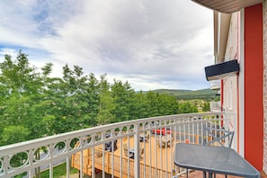 Condo Exterior | Furnished Balcony | Mountain Views