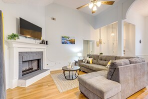 Living Area | Decorative Fireplace