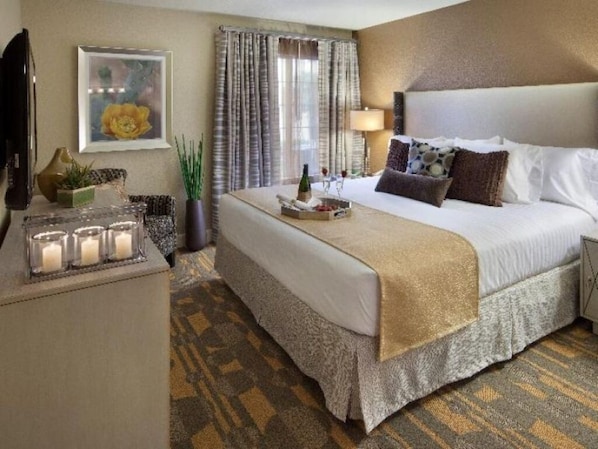 Unit with 1 King bed