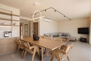 Dining table comfortably seating up to 6 guests