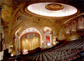 Alabama Theater - 12 min walk - 1.1 km
