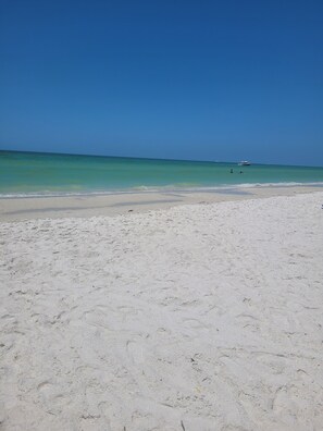 It's a true Paradise, come see it with own eyes