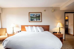 King Bedroom with Ensuite Bath | Listed with @BookTraverse
