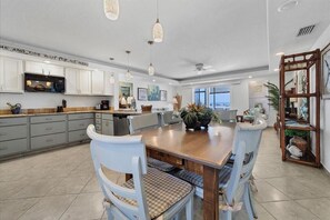 A104 - Dining Area