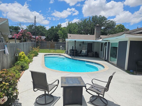 Pool
