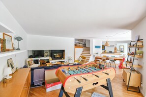 Spielezimmer
