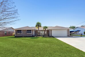 3575 Riddick Dr 2