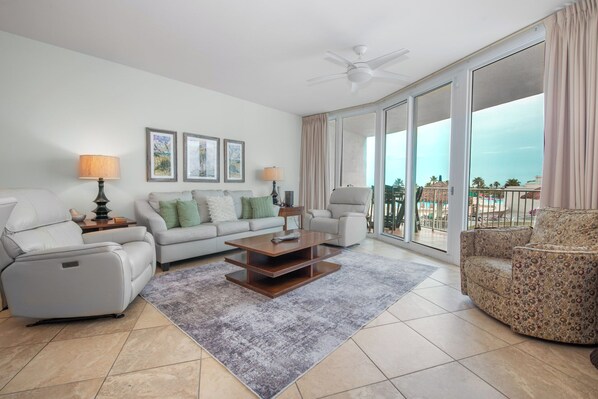 Caribe Resort D316 Living Room