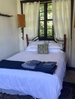Queen bed