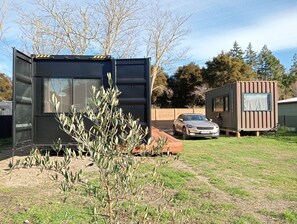 Container doors can be opened or closed.
