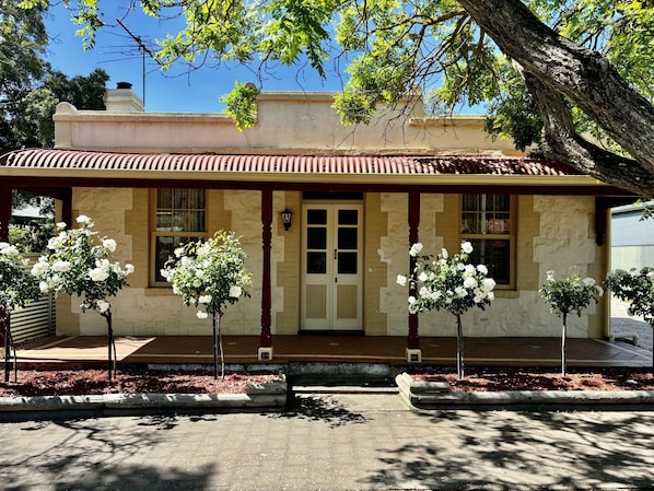 Telegraph Cottage