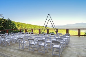 At The Grand Haven, host up to 75 guests on a breathtaking mountaintop deck designed for unforgettable "I do"s.