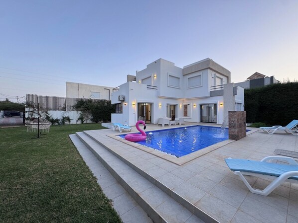 Pool