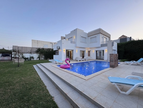 Pool