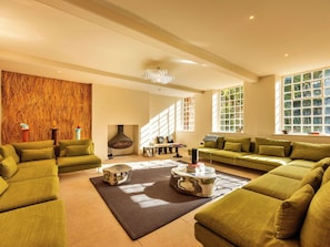 Deck, Shade, Hardwood, Outdoor Furniture, Balcony, Plank, Eco Hotel, Swimming Pool, Wood Flooring, Resort