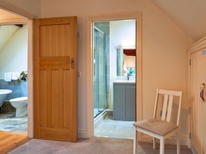 Appartement, Chaßne De Montagnes, Vallée, Alpes, HÎtel, Village De Montagne