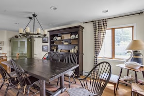 Dining Room, Dining Table, Furniture, Indoors, Table