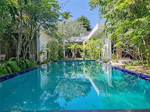 pool
