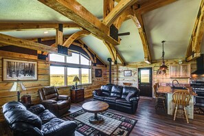 Living Room | Single-Story Home | Central A/C & Heat