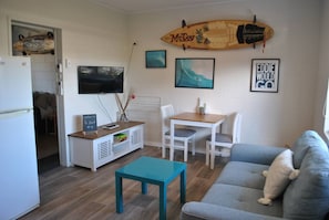Lounge and Dining area