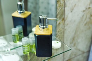 Équipements de salle de bain