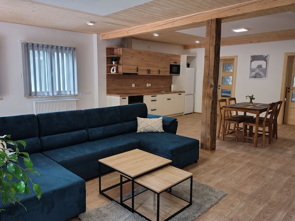 Kitchen / Dining Room