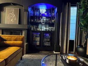 Bar (en la propiedad)