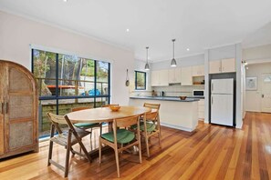 Dining/Kitchen