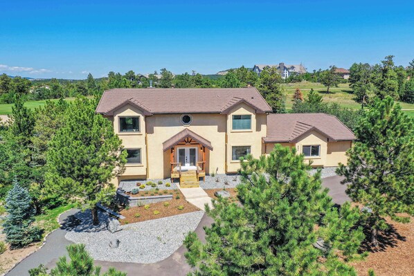 Welcome to Oak Hills Estate! Nestled in the trees with ample parking and a peaceful setting, this retreat offers comfort and privacy just minutes from local attractions.







