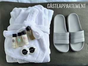 Bathroom amenities