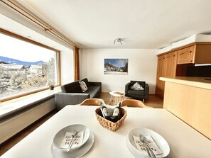 dining area (1)