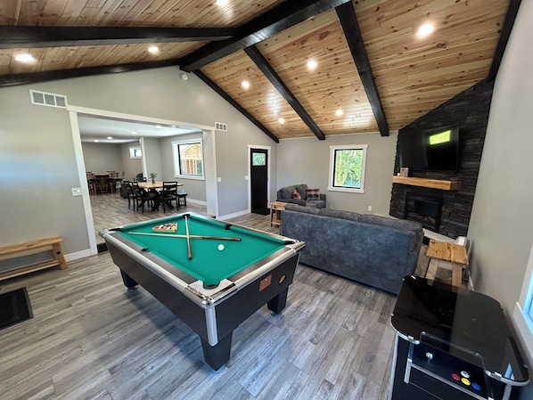 Spielezimmer