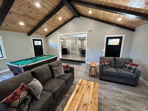 Spielezimmer