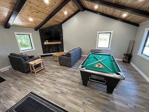 Spielezimmer