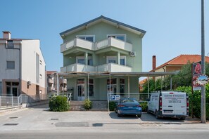 Extérieur