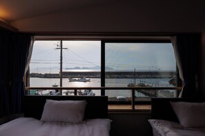 In summer, the sun sets over the Sea of Japan right in front of you.