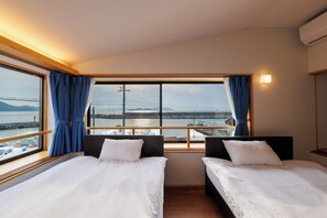 Room 1 (Bedroom)