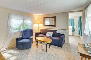 Living Room | Free WiFi | Flat-Screen TV w/ Cable & DVD Player