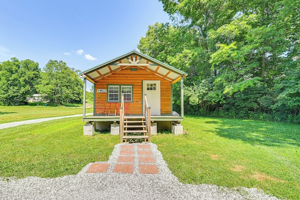 Georgetown Vacation Rental | 1BR | 1BA | 640 Sq Ft | 5 Steps to Enter