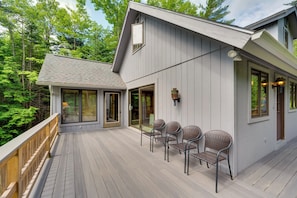 Exterior | Wraparound Deck