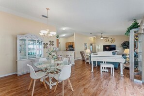 Nice open layout for spending time together