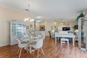 Nice open layout for spending time together