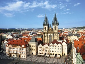 Building, City, Urban Area, Facade, Town, Steeple, Landmark, Spire, Architecture, Medieval Architecture