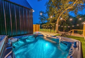 Bain à remous extérieur