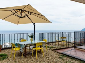 Möbel, Gartenmöbel, Stuhl, Tabelle, Regenschirm, Tisch Im Freien, Meer, Schatten, Ozean, Küche & Esszimmer Tisch