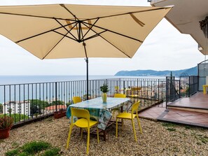 Gartenmöbel, Möbel, Stuhl, Meer, Schatten, Tisch Im Freien, Balkon, Eco Hotel, Regenschirm, Ozean